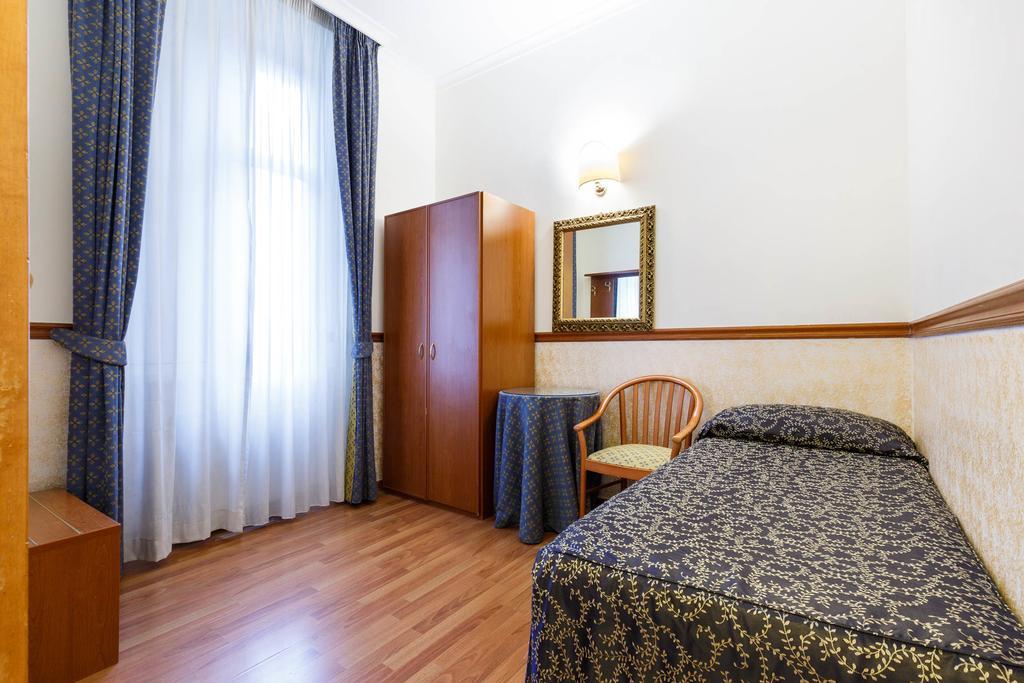 Hotel Paris Rome Extérieur photo